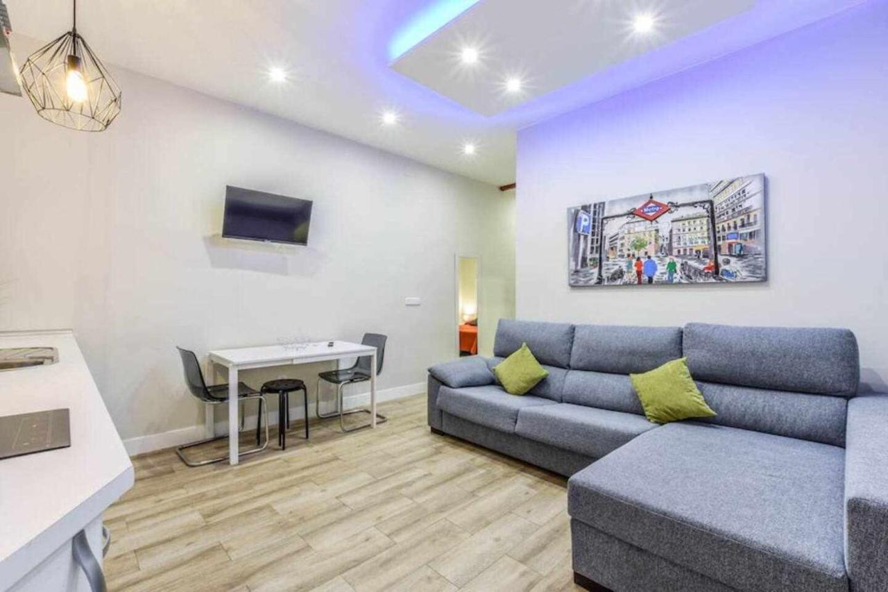 Acogedor Apartamento Entre Sol Gran Via Y Palacio Madrid Kültér fotó