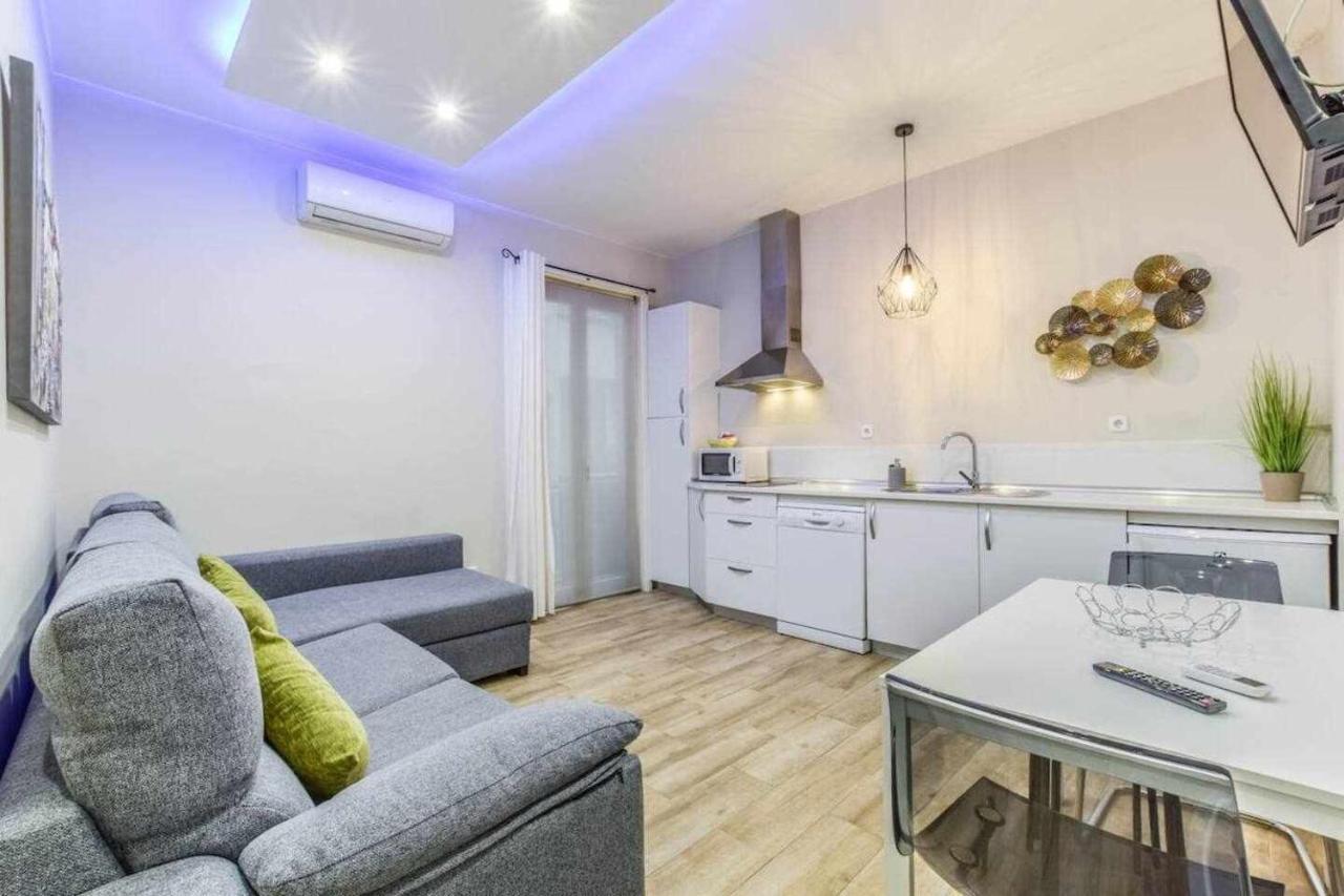 Acogedor Apartamento Entre Sol Gran Via Y Palacio Madrid Kültér fotó